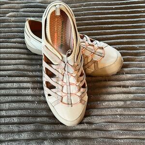 Skechers Women's Cream Casual Shoes